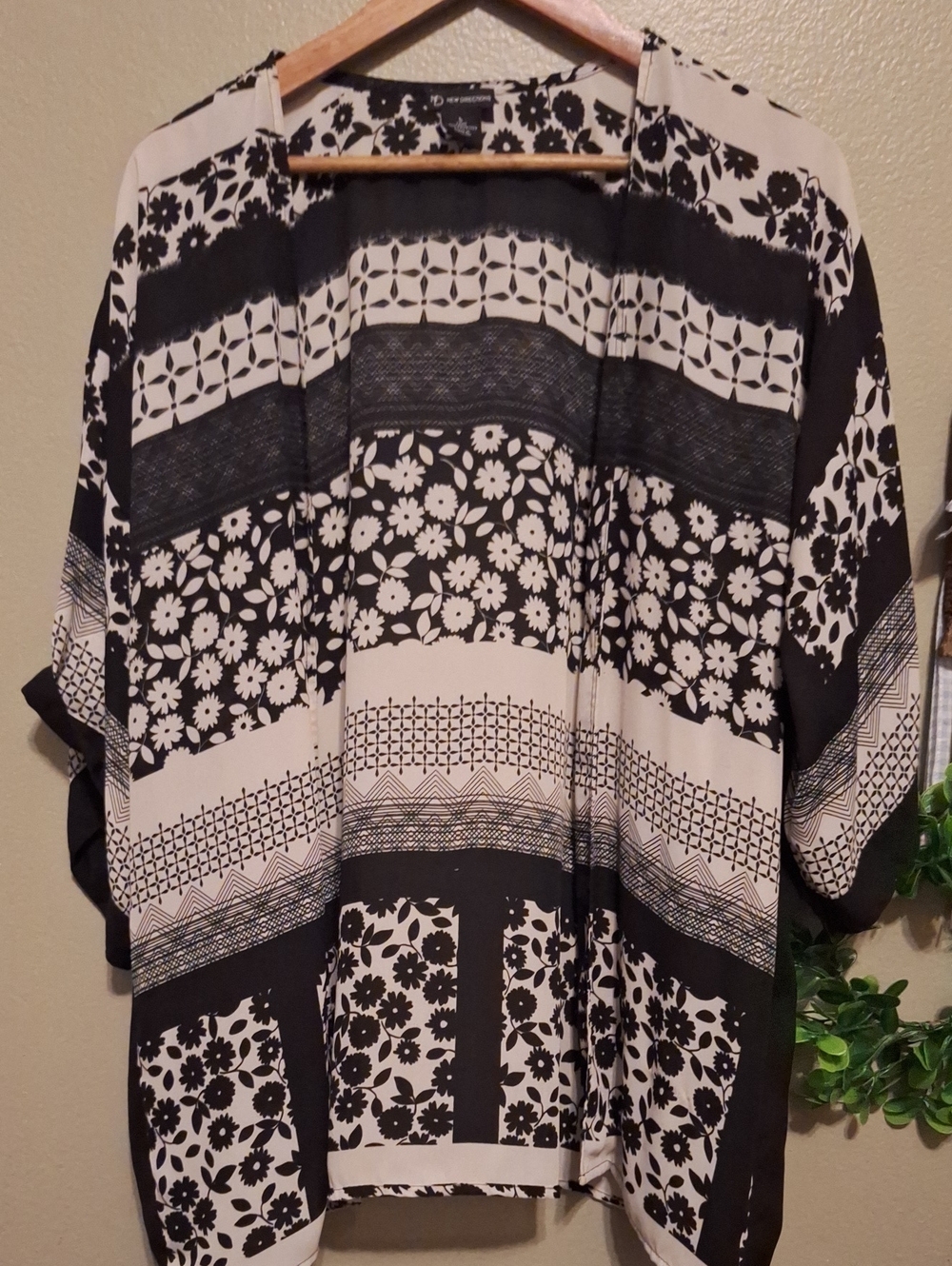 new directions Black and White Printed Open Kimono